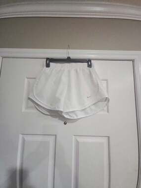 Nike Dri-FIT Tempo Running Shorts Women's Medium White